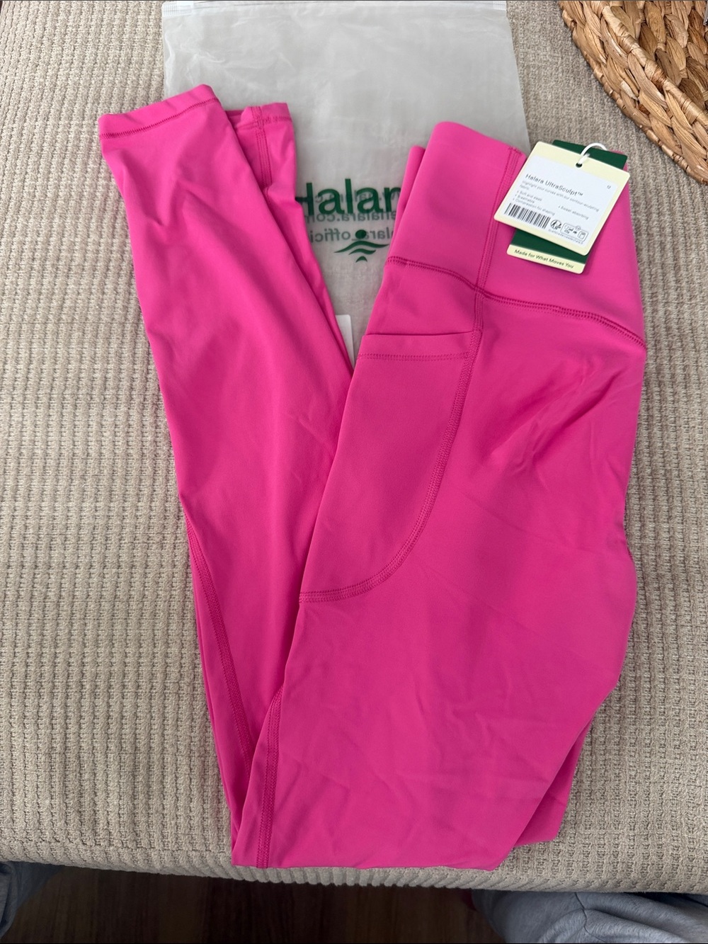 HALARA Power Pink UltraSculpt™ Leggings